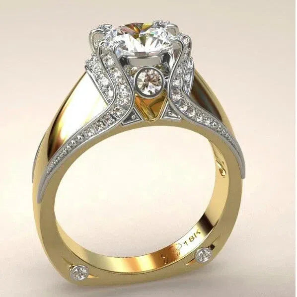 ヴィンテージ風の金色リング