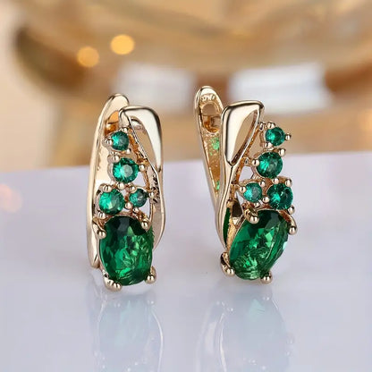 金色のエメラルド・クラスター・ドロップピアス
