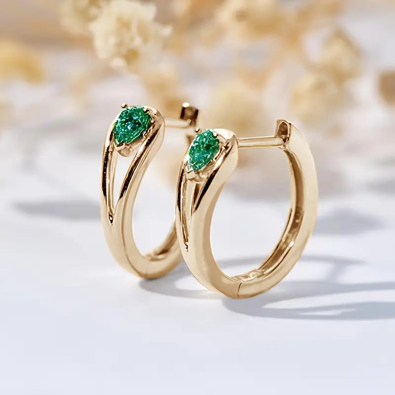 金色のエメラルドアクセントフープピアス