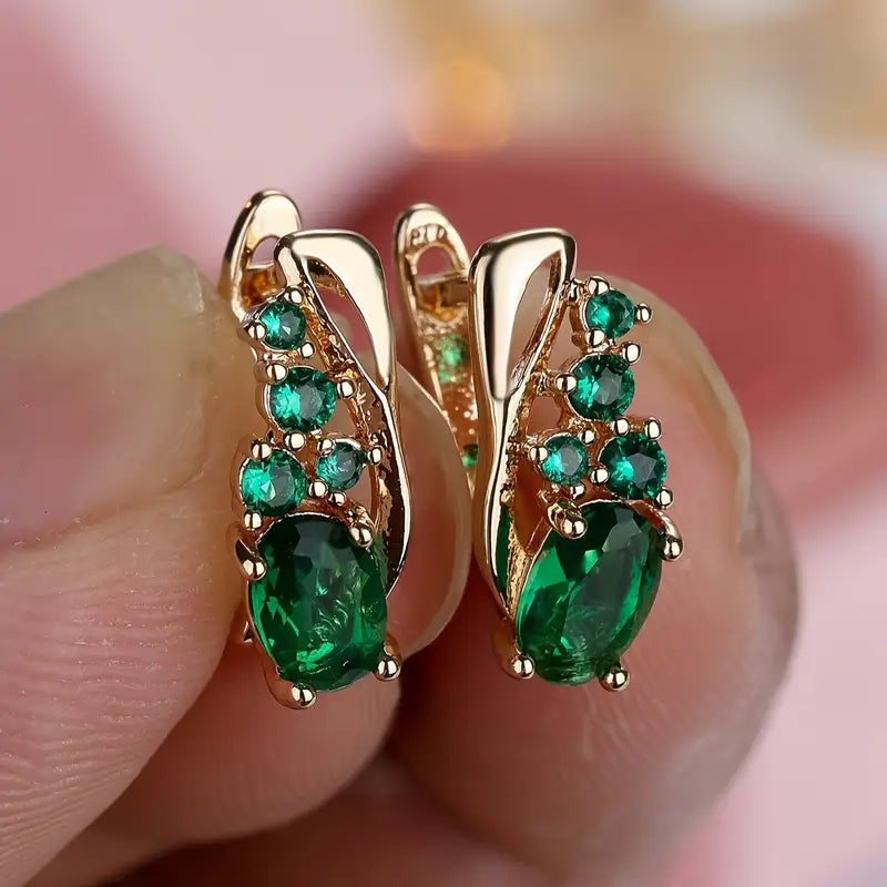 金色のエメラルド・クラスター・ドロップピアス