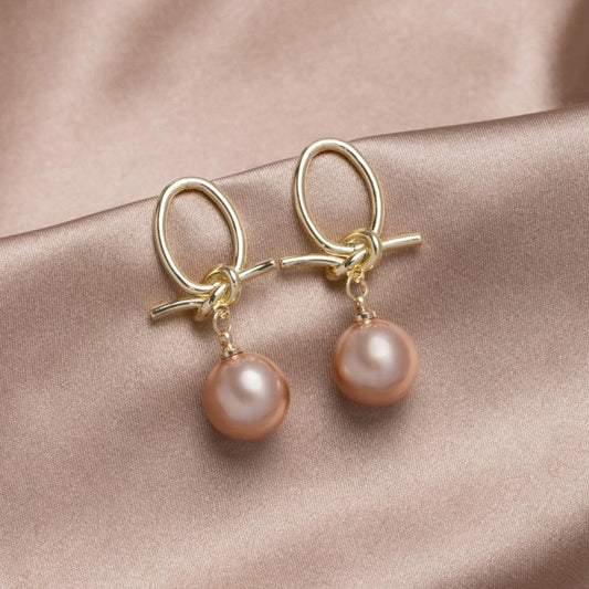 金色パールのループピアス