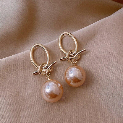 金色パールのループピアス
