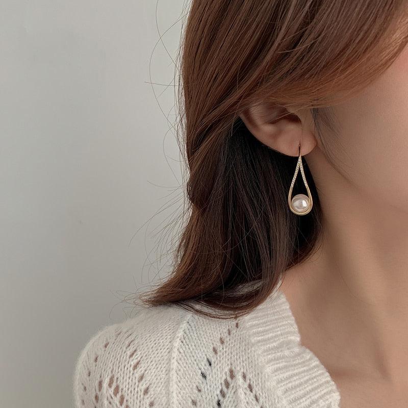 ローズゴールドのパールピアス