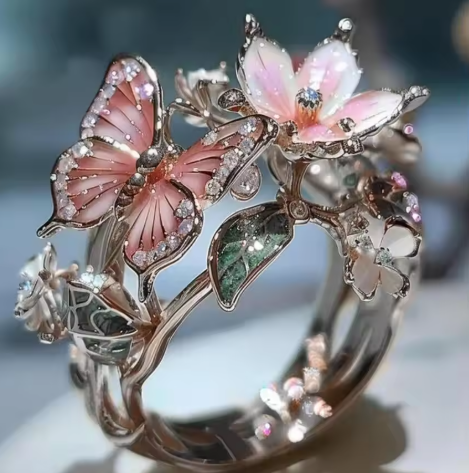ヴィンテージ金色のプリフディダナス花モチーフリング