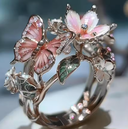 ヴィンテージ金色のプリフディダナス花モチーフリング