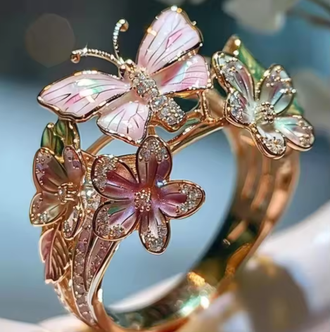 ヴィンテージ金色のプリフディダナス花モチーフリング