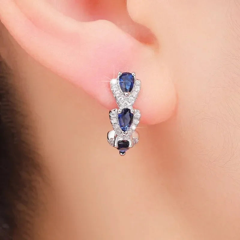 シルバーサファイアのヘイロー・フープピアス