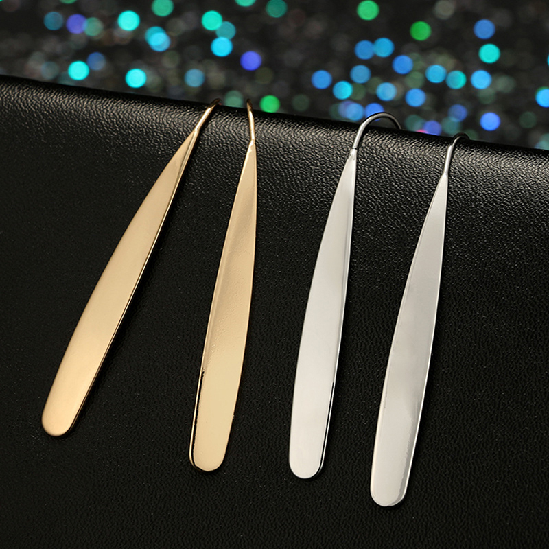 銀と金でできたヴィンテージピアス