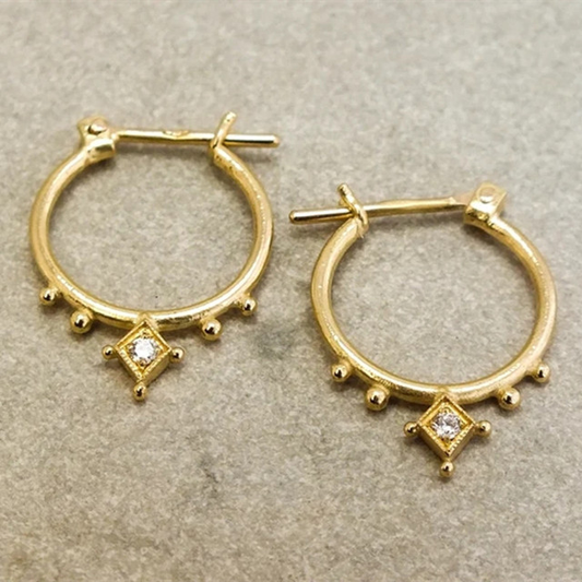 クリスタル入りの金色ヴィンテージイヤリング