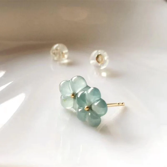 ヴィンテージターコイズクリスタルの花モチーフイヤリング