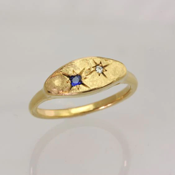 ヴィンテージ風 ブルーの星モチーフのリング 金メッキ