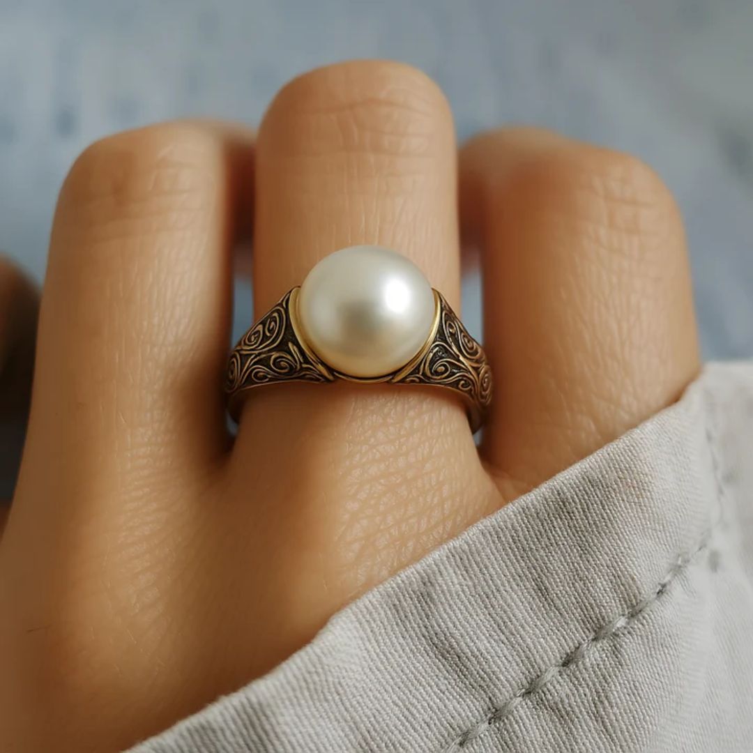 金の透かし細工パールリング